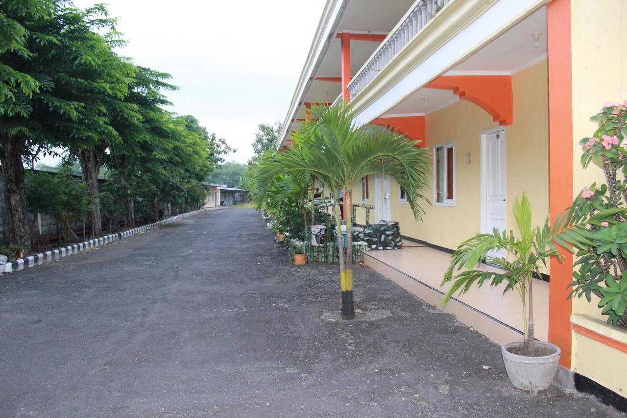 Cepu Sinar Bintang Hotel מראה חיצוני תמונה